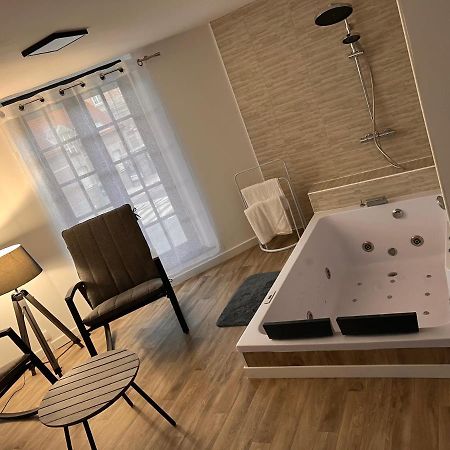 Hotel Magnifique Loft 35M2 Jacuzzi Rvb Night 1 Amiens Exterior foto